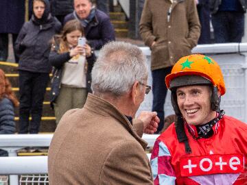 Spring Afternoon Jump Racing - Monday