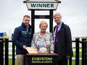 Colin and Sue Lewis with champion jockey and Chepstow ambassador Richard Johnson. 